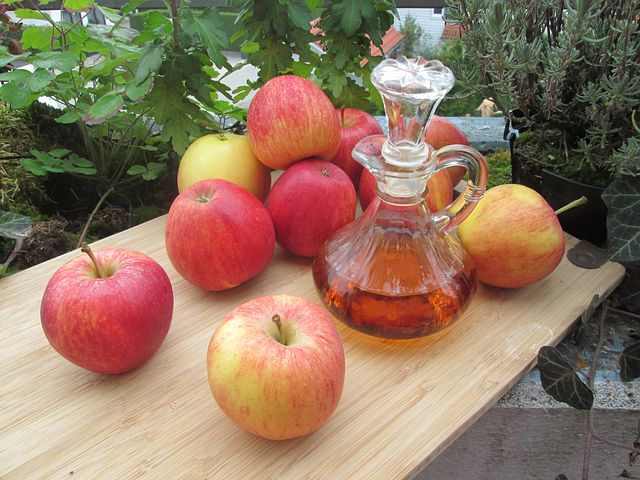 Du vinaigre de cidre contre la cellulite.